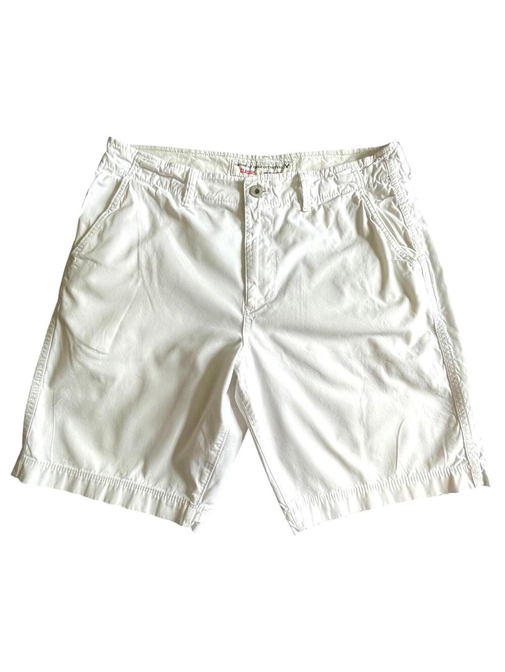 American Eagle Mens Classic White Shorts Sz 36x10 CLEAN!